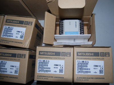 MİTSUBİSHİ MELSEC PLC  RÖLE ÇIKIŞLI MODELLER